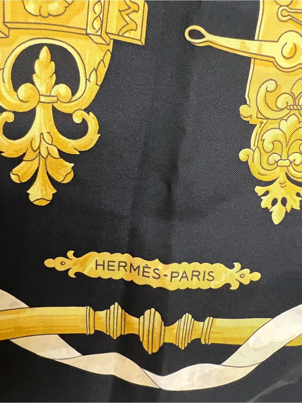 Hermes Authentic Scarf with Box - Picture 5 of 11